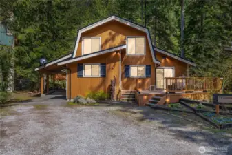 Welcome to 7140 St Helens Place!