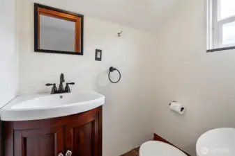 and does include a 1/2 bath.