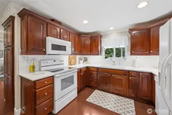 Traditional triangle work space in the kitchen.