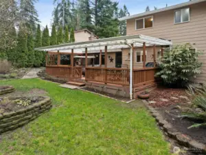 Enjoy your down time with this amazing back yard.