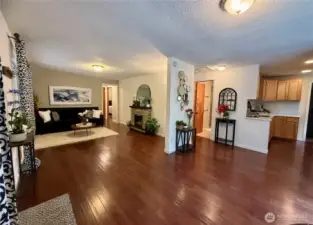 Engineered hardwood flooring throughout!