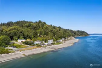 One of the best stretches of beaches on the south end. It has a private feel being at the end of the road.