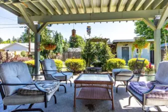 outdoor living area