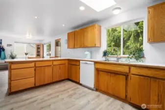Tons of cabinets
