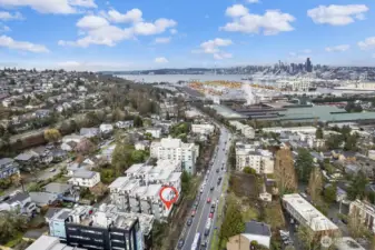 Easy commute downtown to work or to watch the games.