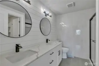 Primary 3/4 Bath