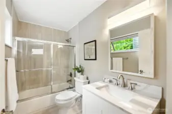 2nd Floor Bathroom
