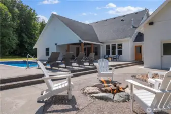 The in-ground propane fire pit is perfect for roasting s'mores this summer!