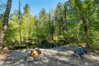 What a great "glamping" spot to hang out and pretend you aren't at home.
