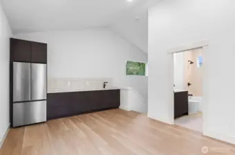 Studio above the garage!