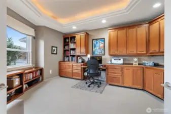 office on main, dual computer ports, built-ins