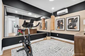 Photo for illustrational purposes only. Colors and finishes will vary.