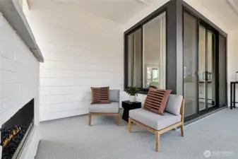 Photo for illustrational purposes only. Colors and finishes will vary.