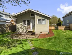 Another view of the back of the house