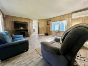 Big windows bring in light from three directions