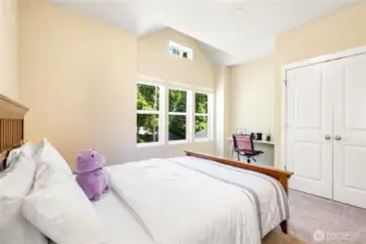 Wall of windows with a Stargazer’s Portal—watch the stars from Bed!