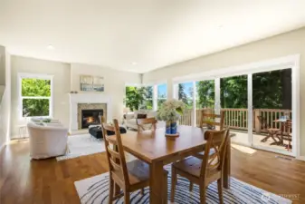 Sliding doors create indoor/outdoor entertainment space