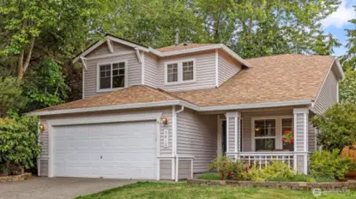 Private corner lot