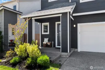 Low maintenance front yard & a cute front porch