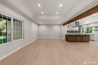 Bright and open lots of room to entertain!