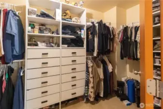 Walk-in Closet