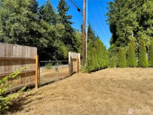Can access from Hwy 3 to backyard