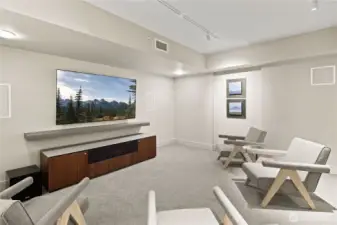 Excellent viewing room