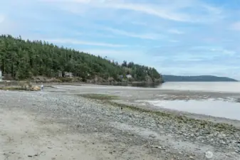 Launch your kayaks or go for a lovely stroll.