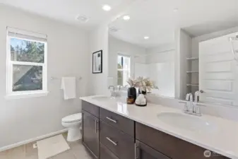 Upstairs hallway bath