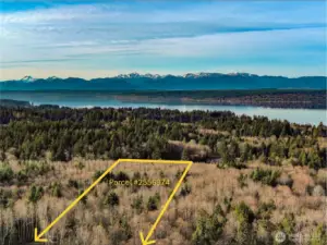 A view to the NE towards Mt Baker.