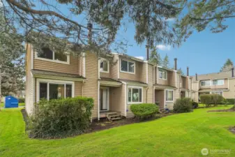 Did I mention Fantastic End Unit!!