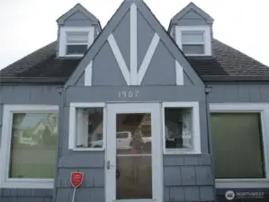 Enclosed front porch