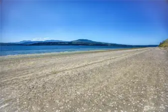 BEAUTIFUL BEACH FOR LEISURELY STROLLING