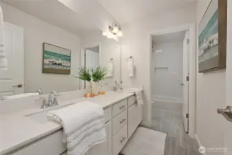 2nd upper bath.