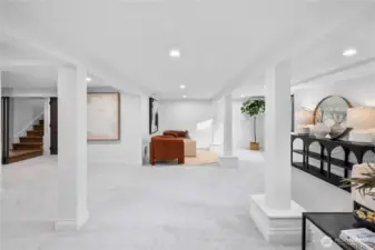 Another view of the bonus room...