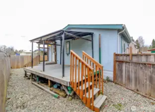 Covered porch to enjoy your morning cup of coffee!