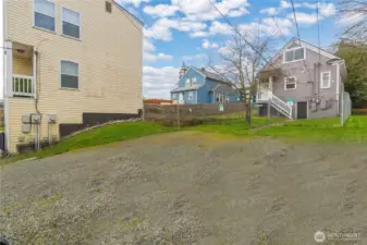 Parking Access From Alley - Room for 4 Cars, Parking 2 Tandem.