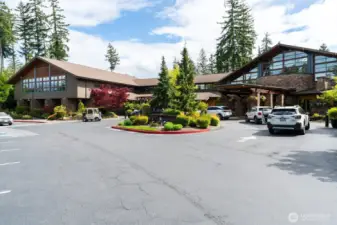 Community amenities surrounding this active community with golf course, walking trails, club house with restaurant and spa.