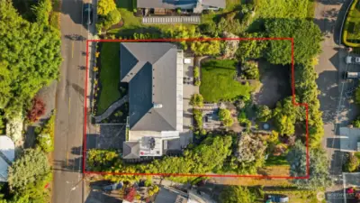 Large & Private Level Lot