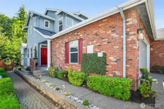 Side yard with access to back
