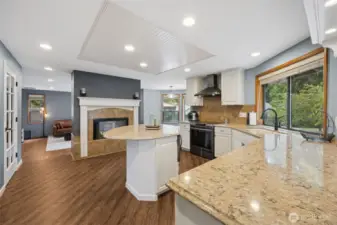 Kitchen with see through FP