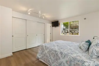 Fresh paint and attached full bath in the primary suite