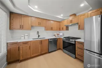 Additional Kitchen (Chef/Spice Kitchen)