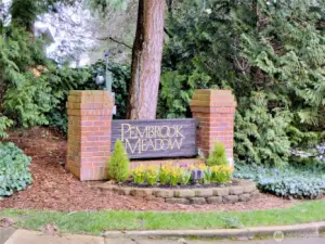 entry to Pembrook Meadow