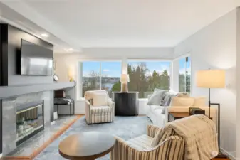 Views of Lake Union and the Cascades from your main floor