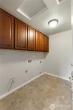 Laundry room near the bedrooms. Smart.