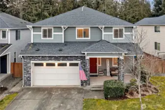 This Richmond American resale is ready for a new owner.