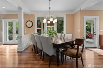 Formal Dining w/ easy access through multiple doors out back.