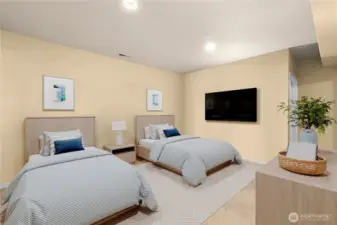 Versitile third bedroom, ideal for guests, home office or creative space