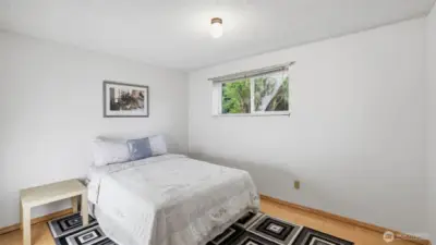 Upstairs guest bedroom #1